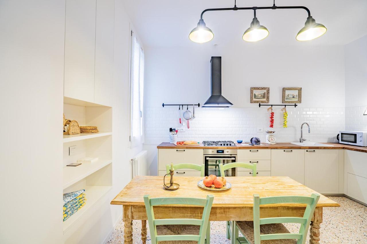 Ca' San Beneto Completely Refurbished In A Fabulously Central Area Венеция Екстериор снимка