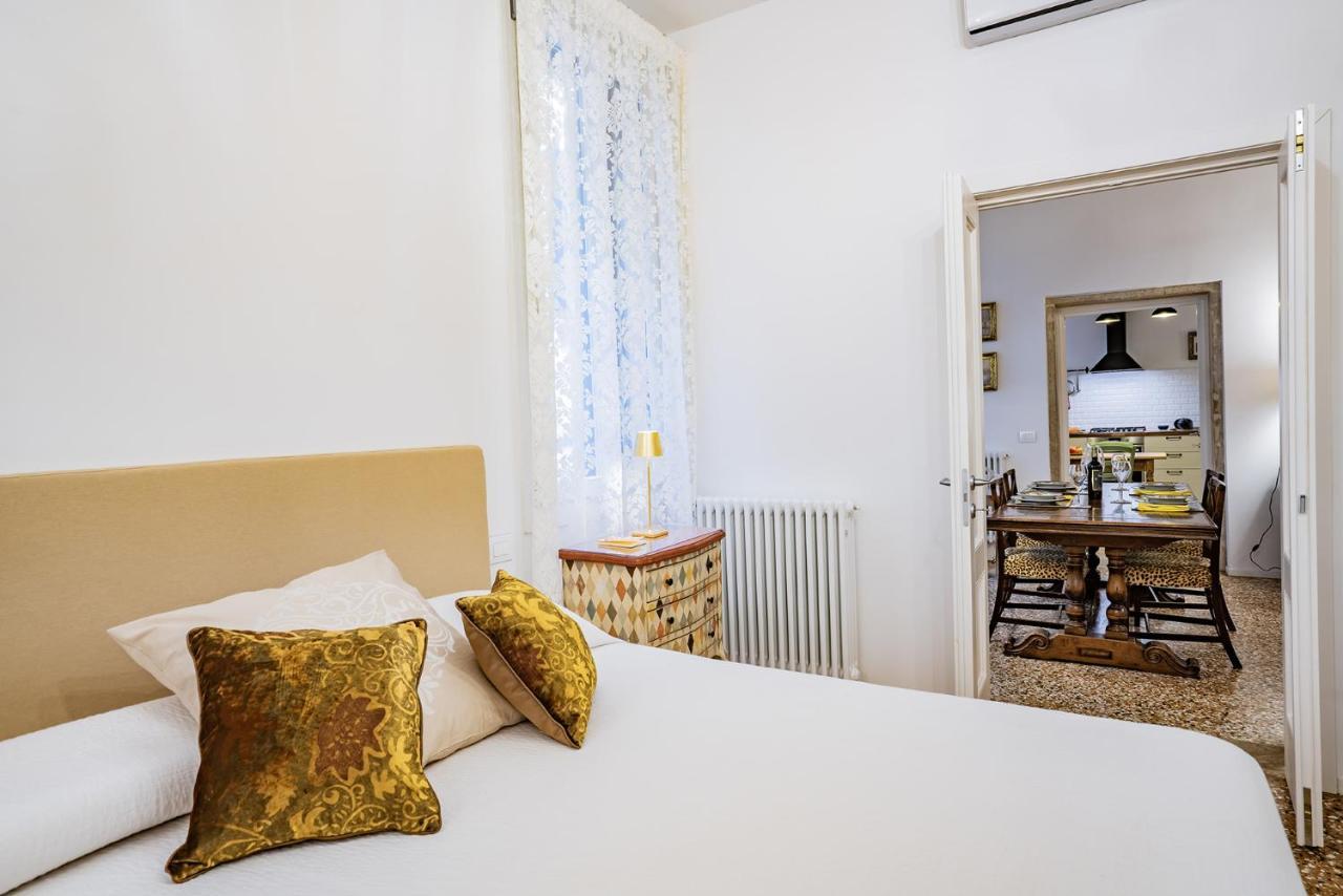 Ca' San Beneto Completely Refurbished In A Fabulously Central Area Венеция Екстериор снимка