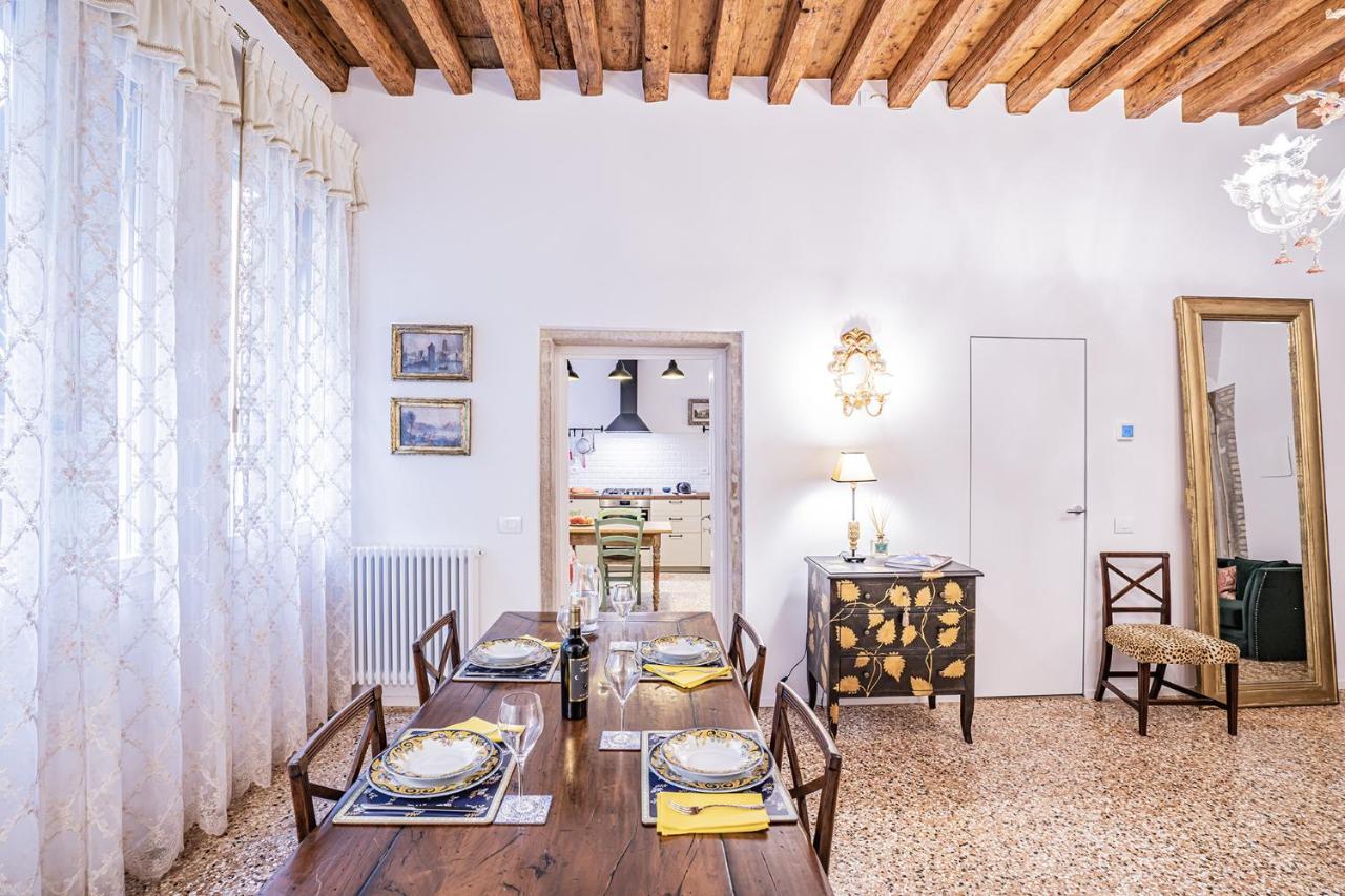 Ca' San Beneto Completely Refurbished In A Fabulously Central Area Венеция Екстериор снимка